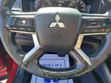 2022 Mitsubishi Outlander photo 16