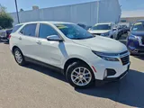 2023 Chevrolet Equinox photo 2