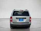 2016 Jeep Patriot photo 4