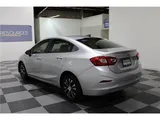 2018 Chevrolet Cruze photo 6