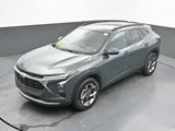2025 Chevrolet Trax photo 38