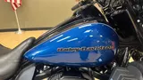 2022 Harley-Davidson Touring photo 3