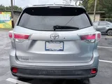 2014 Toyota Highlander photo 5