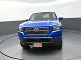 2024 Nissan Frontier photo 2