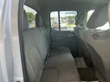 2012 Nissan Frontier photo 23