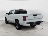 2025 Nissan Frontier photo 5