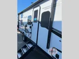 2024 Palomino Revolve EV5 photo 3