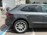 2017 Porsche Macan photo 18