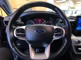 2022 Ford Explorer photo 13