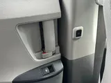 2017 Toyota Sienna photo 19