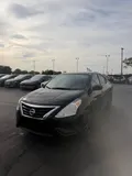 2017 Nissan Versa Sedan photo 1