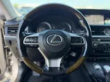2016 Lexus ES 350 photo 14