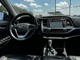 2015 Toyota Highlander photo 22