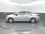 2025 Nissan Versa photo 2