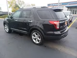 2015 Ford Explorer photo 4