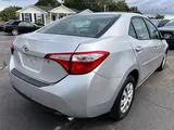 2015 Toyota Corolla photo 6