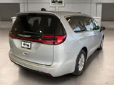 2024 Chrysler Pacifica photo 6