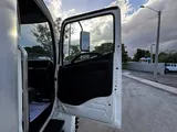 2019 HINO 268 photo 46