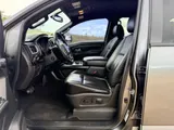 2018 Nissan Titan photo 12