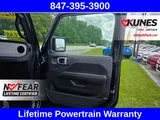 2025 Jeep Wrangler photo 36