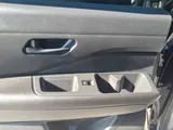 2025 Nissan Pathfinder photo 9