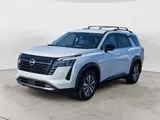 2026 Nissan Pathfinder photo 3