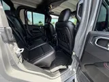 2021 Jeep Gladiator photo 39