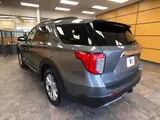 2023 Ford Explorer photo 5
