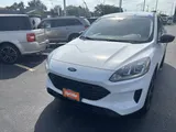 2022 Ford Escape photo 2