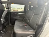 2019 Toyota Highlander photo 15