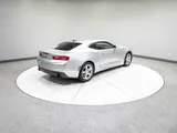 2018 Chevrolet Camaro photo 23
