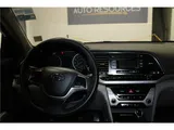 2017 Hyundai Elantra photo 15