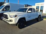 2022 Toyota Tacoma 4WD photo 10