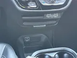 2025 Chrysler Pacifica photo 17