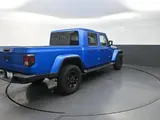 2025 Jeep Gladiator photo 9