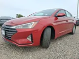 2020 Hyundai Elantra photo 1