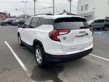 2022 GMC Terrain photo 7