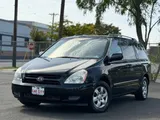 2010 Kia Sedona photo 1
