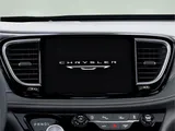 2027 Chrysler Pacifica photo 13