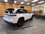 2023 Jeep Grand Cherokee photo 7