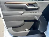 2025 Chevrolet Silverado 3500HD photo 31