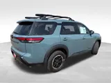 2026 Nissan Pathfinder photo 7