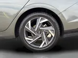 2025 Hyundai Elantra photo 12