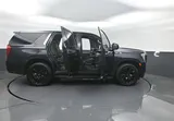 2023 GMC Yukon photo 35