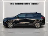2025 Chevrolet Blazer photo 3