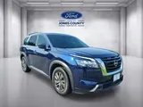 2024 Nissan Pathfinder photo 1