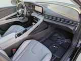 2025 Hyundai Elantra Hybrid photo 11
