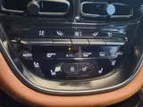 2022 Aston Martin DBX photo 22