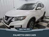 2017 Nissan Rogue photo 1
