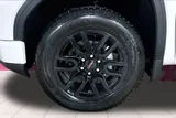 2026 GMC Sierra 1500 photo 8